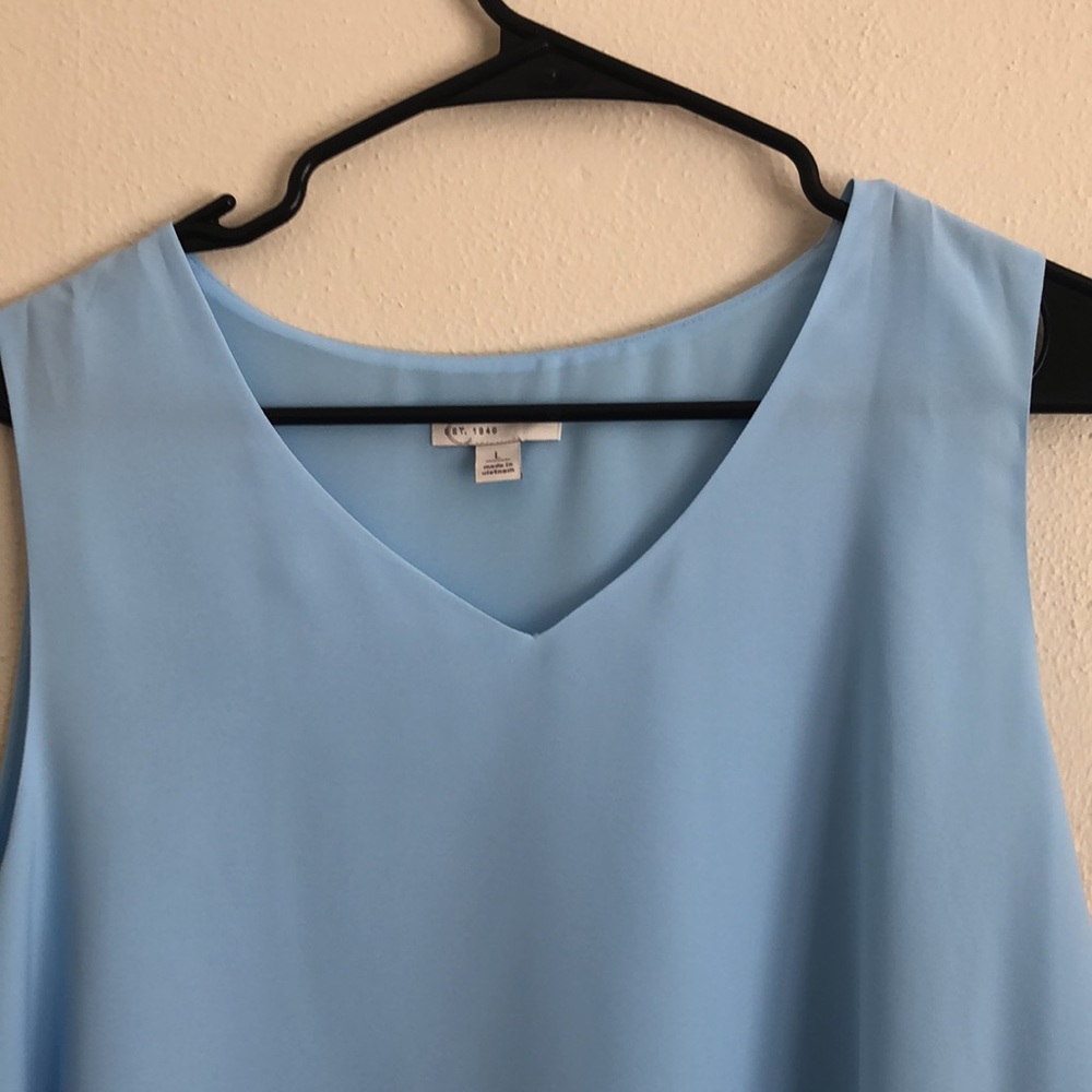 Top - Picture 2 of 4